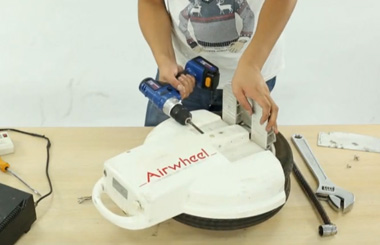 Airwheel愛爾威Q3電動獨輪車維修教學視頻之更換霍爾線
